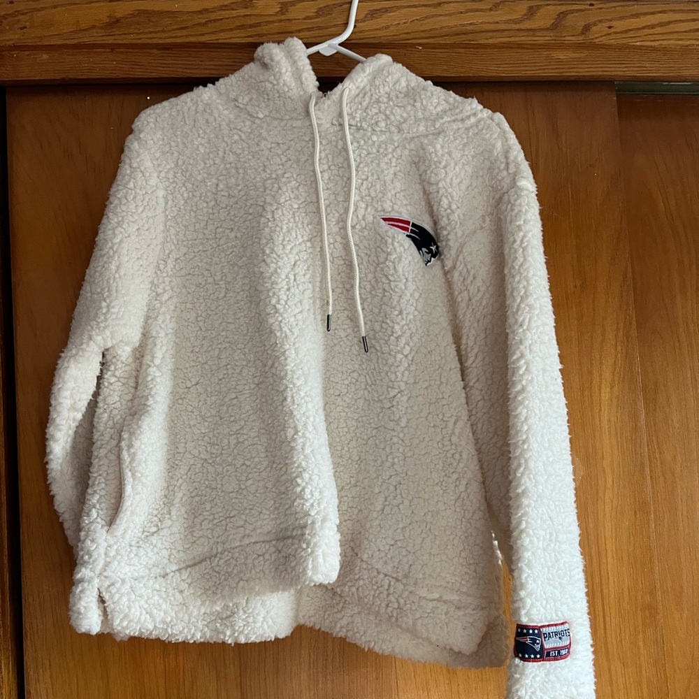 NFL Cream Apparel Tag
